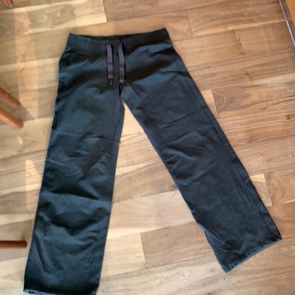 Lulu Lemon sweatpants - wide leg, size 12